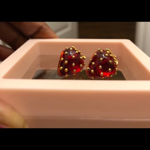 - Katespade strawberry earrings - Picture 10 of 10